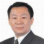 杨　镭