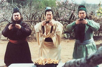 比如拖雷和郭靖是结拜兄弟