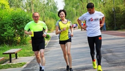 <em>潘石屹</em>们的奔跑人生 那些跑步的闲人_创业故
